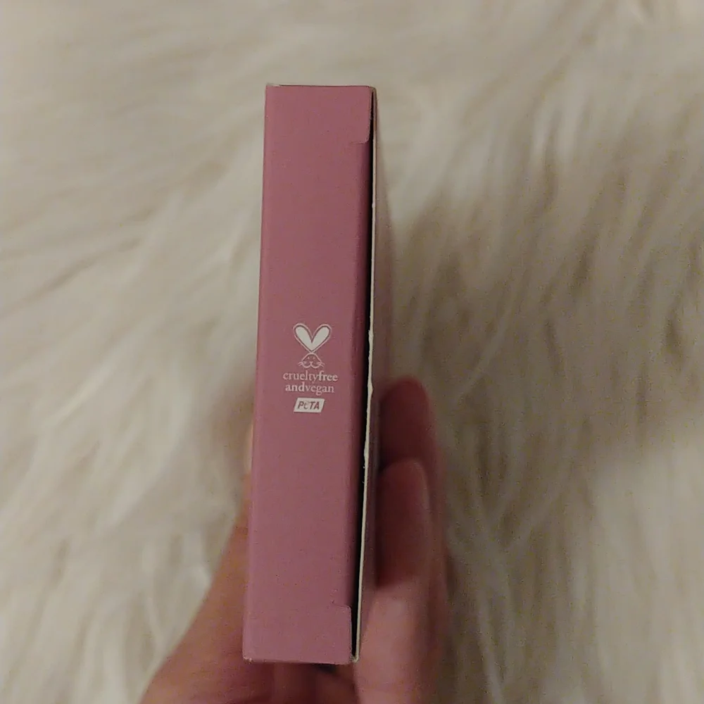 💝FIRM! NWT CIATE LONDON THE VELVET EYESHADOW PALETTE